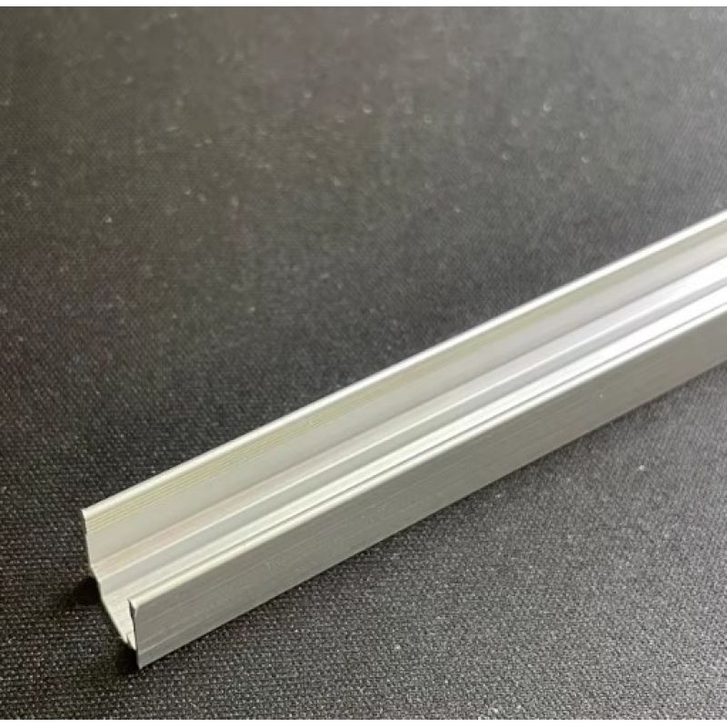 SE-SCL-126 STRAIGHT ALUMINIUM CLIPS 1M FOR SILICON 1,2*0,6CM (77-50536) SE-SCL-126 STRAIGHT ALUMINIUM CLIPS 1M FOR SILICON 1,2*0,6CM (77-50536)