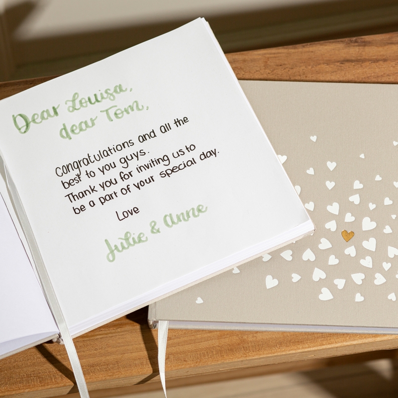 Raeder - Wedding. Βιβλίο Ευχών Hearts