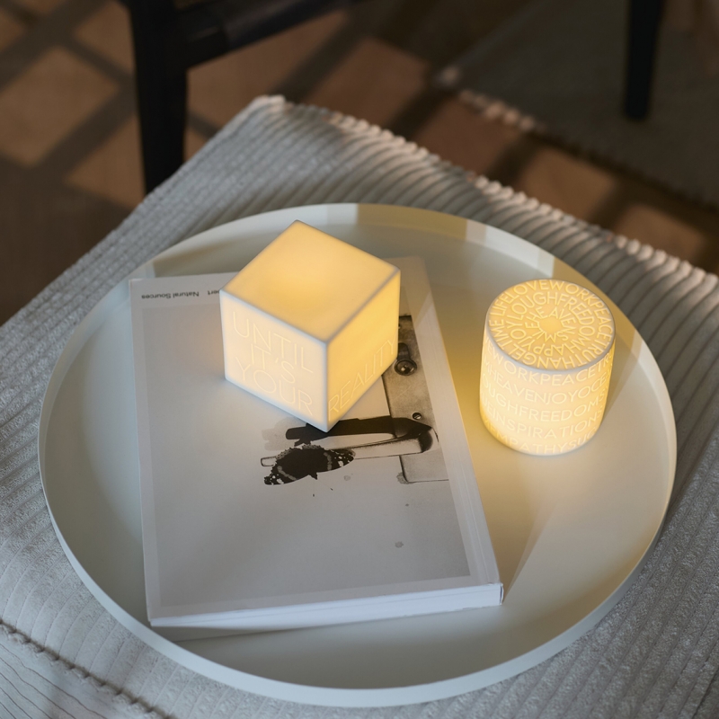 Raeder - Letters.  Επιτραπέζιο Φωτάκι LED  Μπαταρίας Words