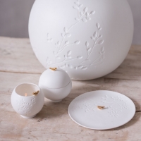 Raeder - Porcelain stories. Πορσελάνινο Ποτηράκι Για Ρεσώ Goldenbird Raeder - Porcelain stories. Πορσελάνινο Ποτηράκι Για Ρεσώ Goldenbird