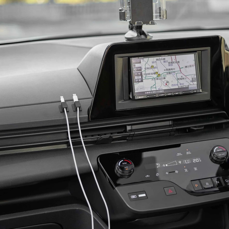 Yamazaki - Smart. Σετ 5 Μαγνητικές Θήκες Καλωδίων Με Βάση BK