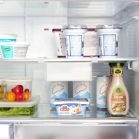 Yamazaki - Tower. Επεκτεινόμενος Under Shelf Δίσκος Ψυγείου