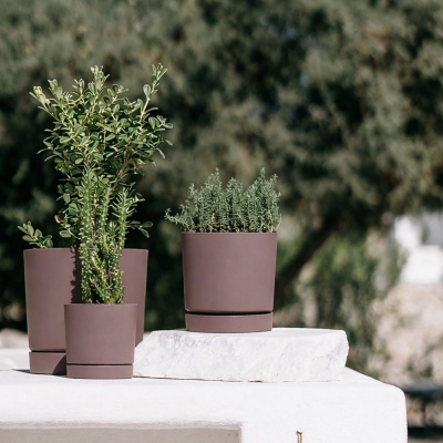 Γλάστρα Tubo μικρή καφέ Y10,9xΦ10,8εκ.