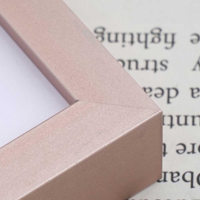 Κορνίζα τοίχου μεταλλική ροζ-χρυσή με ακρυλικό τζάμι 40x30εκ. Κορνίζα τοίχου μεταλλική ροζ-χρυσή με ακρυλικό τζάμι 40x30εκ.