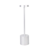 Φωτιστικό επιτραπέζιο μεταλλικό ασημένιο Υ34,5x8εκ. Φωτιστικό επιτραπέζιο μεταλλικό ασημένιο Υ34,5x8εκ.