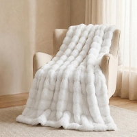 Κουβέρτα faux fur λευκό 160x200εκ. Κουβέρτα faux fur λευκό 160x200εκ.
