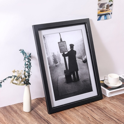 Κορνίζα τοίχου ξύλινη μαύρη με ακρυλικό τζάμι Υ30x21εκ.