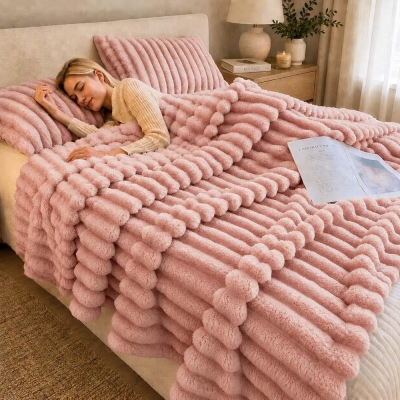 Κουβέρτα faux fur ροζ 150x200εκ. Κουβέρτα faux fur ροζ 150x200εκ.