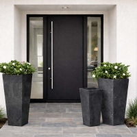 Γλάστρα - κασπώ Urbi beton effect ανθρακί Y55x29,5x29,5εκ. Γλάστρα - κασπώ Urbi beton effect ανθρακί Y55x29,5x29,5εκ.