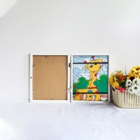 Κορνίζα για παιδικές ζωγραφιές Α4, με χώρο αποθήκευσης λευκή Υ30×21εκ.