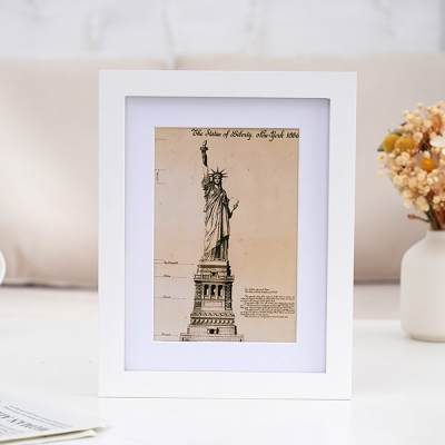 Κορνίζα τοίχου ξύλινη λευκή με ακρυλικό τζάμι Υ30x21εκ.