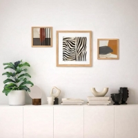 Κορνίζα τοίχου ξύλινη με ακρυλικό τζάμι 40x40εκ.