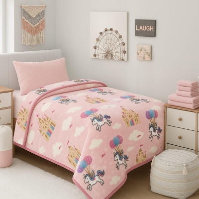 Κουβέρτα παιδική Unicorn Fly βελουτέ από 100% polyester 150x220εκ. Κουβέρτα παιδική Unicorn Fly βελουτέ από 100% polyester 150x220εκ.