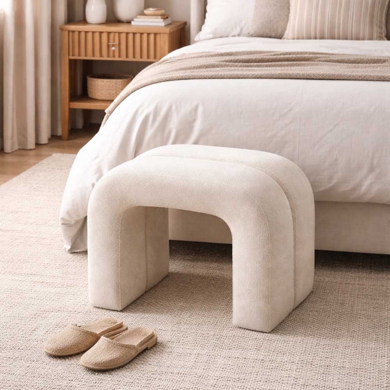 Σκαμπό Nextdeco εκρού βελούδινο ύφασμα 55x36x47εκ.