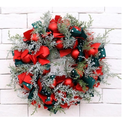 Χριστουγεννιάτικο στεφάνι με κόκκινη διακόσμηση Ø40εκ. Χριστουγεννιάτικο στεφάνι με κόκκινη διακόσμηση Ø40εκ.