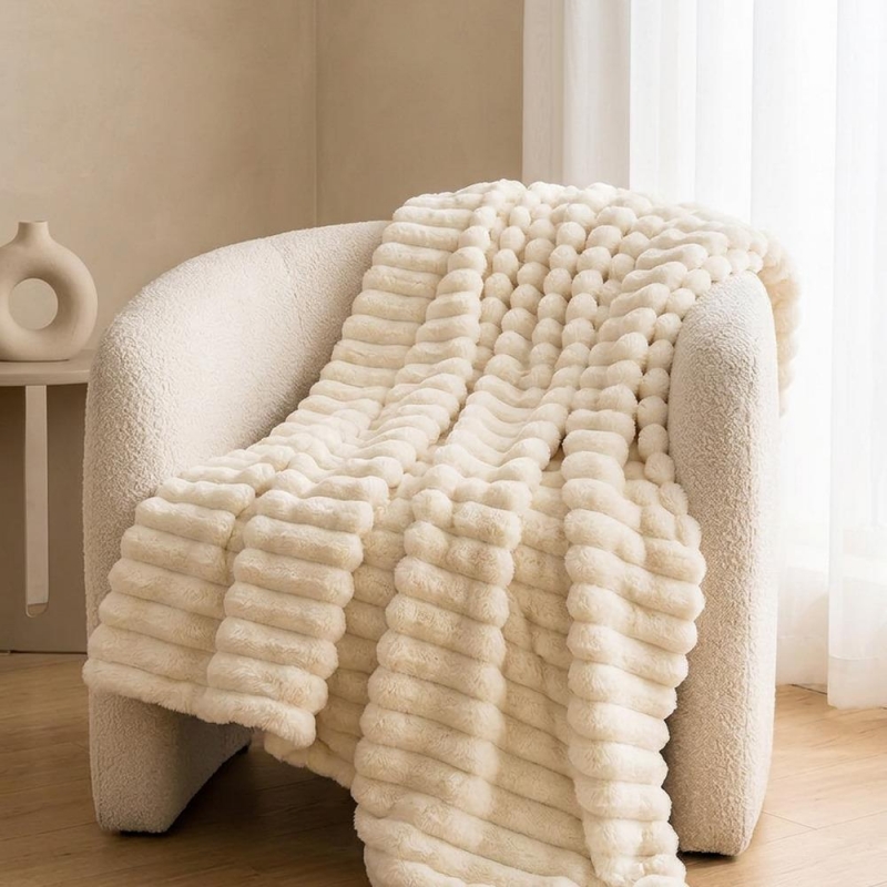 Κουβέρτα faux fur λευκή 150x200εκ.