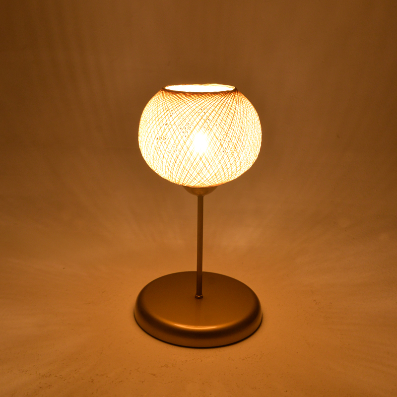 Επιτραπέζιο φωτιστικό Gaia pakoworld Ε27 μέταλλο χρυσό Φ22x37εκ