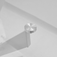 Τραπέζι Antoro pakoworld γυαλί και μεταλλικά πόδια σε λευκή απόχρωση Φ80x75εκ Τραπέζι Antoro pakoworld γυαλί και μεταλλικά πόδια σε λευκή απόχρωση Φ80x75εκ