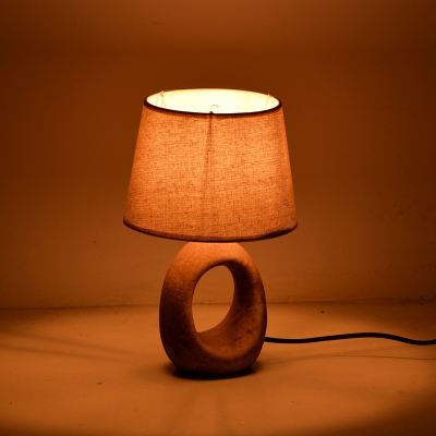 Επιτραπέζιο φωτιστικό Collie Inart Ε14 κεραμικό σε γκρι antique-μπεζ απόχρωση Φ18x29εκ Επιτραπέζιο φωτιστικό Collie Inart Ε14 κεραμικό σε γκρι antique-μπεζ απόχρωση Φ18x29εκ